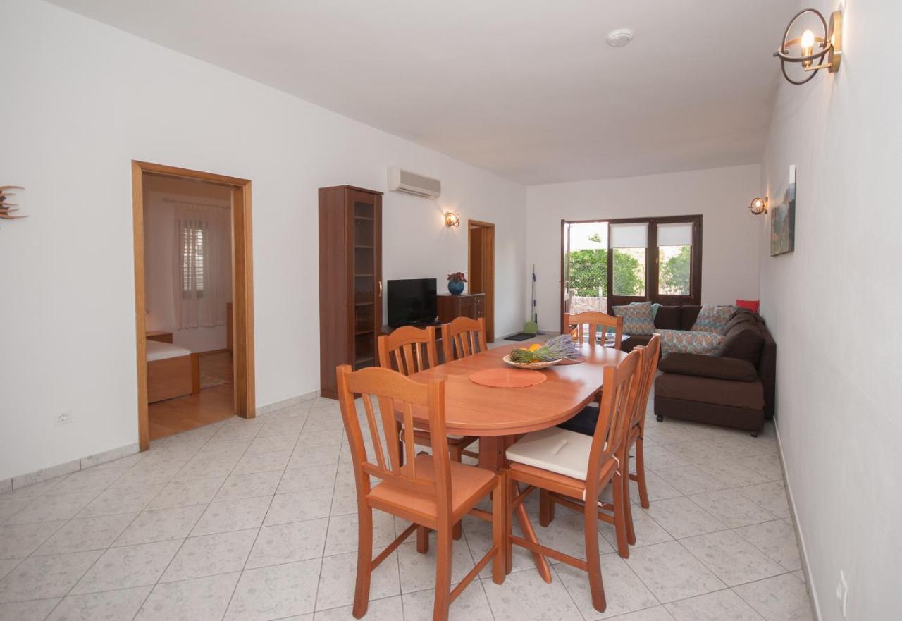 Apartments Dilk วิส ภายนอก รูปภาพ