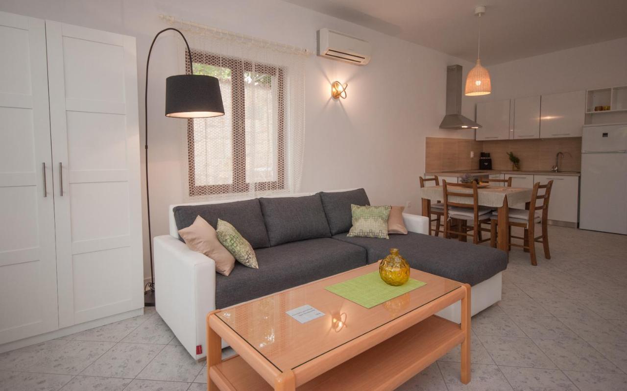 Apartments Dilk วิส ภายนอก รูปภาพ