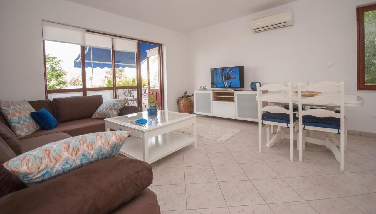 Apartments Dilk วิส ภายนอก รูปภาพ