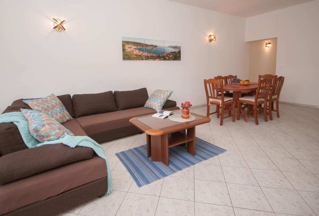 Apartments Dilk วิส ภายนอก รูปภาพ