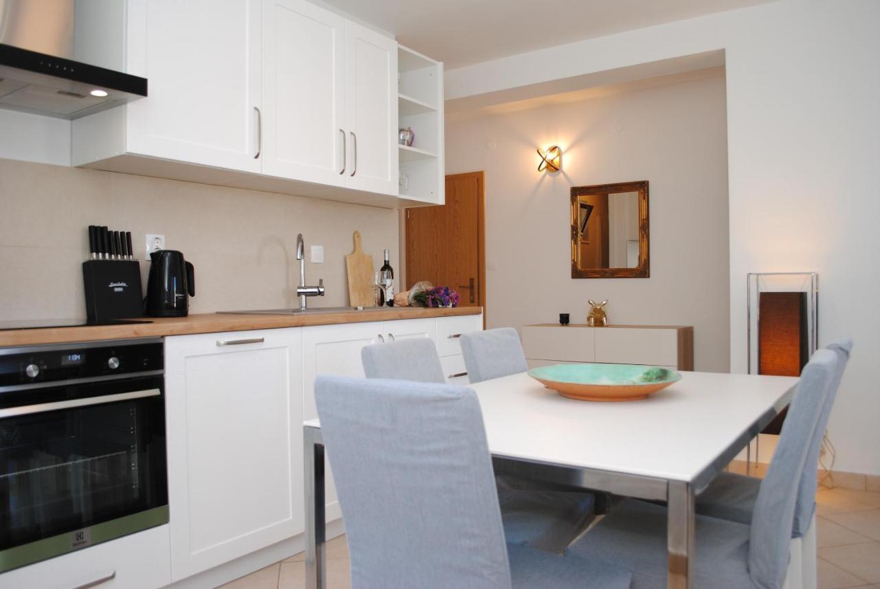 Apartments Dilk วิส ภายนอก รูปภาพ