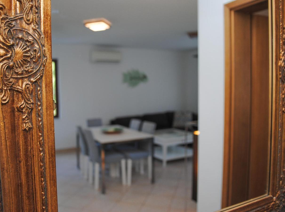 Apartments Dilk วิส ภายนอก รูปภาพ