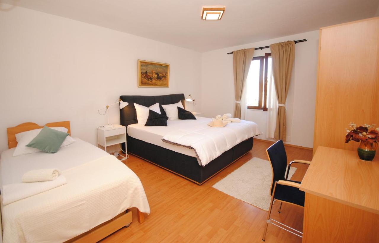 Apartments Dilk วิส ภายนอก รูปภาพ